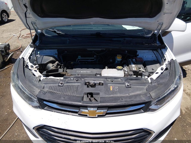 3GNCJKSB1JL405185 Chevrolet TRAX LS