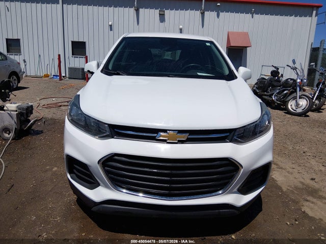 3GNCJKSB1JL405185 Chevrolet TRAX LS