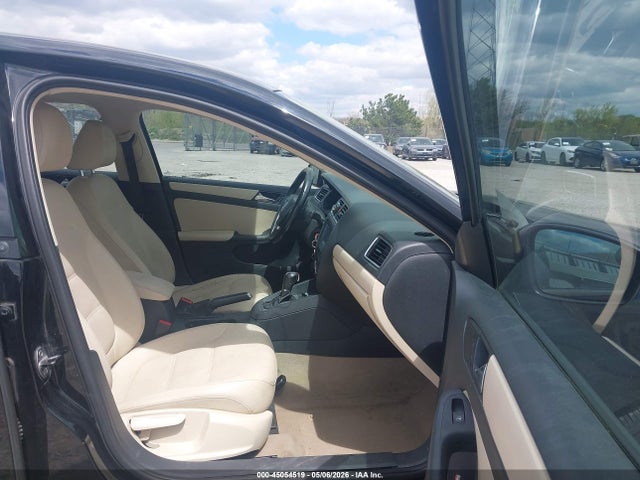 2011 Volkswagen Jetta 2.5l Se მანქანა იყიდება აუქციონზე, vin: 3VWDX7AJ6BM388068, აუქციონის ნომერი: 45054519