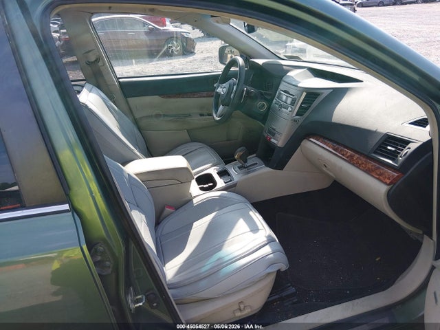 45054527 :رقم المزاد ، 4S4BRBKC1B3387432 vin ، 2011 Subaru Outback 2.5i Limited مزاد بيع