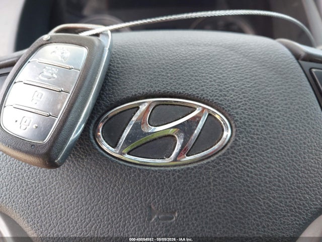 KM8J33A29HU486627 Hyundai Tucson Sport
