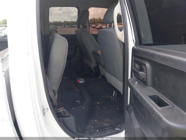 Auction sale of the 2019 Ram 1500 Classic Tradesman  4x4 6'4 Box, vin: 1C6RR7FG8KS700700, lot number: 45054591