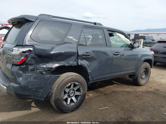 45054610 :رقم المزاد ، JTERU5JR6R6215538 vin ، 2024 Toyota 4runner Trd Off Road Premium مزاد بيع