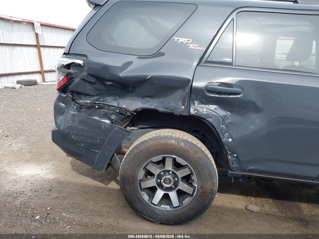 45054610 :رقم المزاد ، JTERU5JR6R6215538 vin ، 2024 Toyota 4runner Trd Off Road Premium مزاد بيع