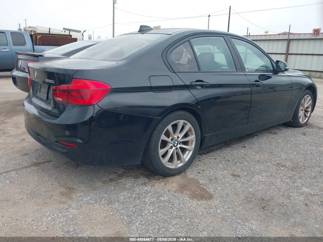 2016 Bmw 320i მანქანა იყიდება აუქციონზე, vin: WBA8A9C57GK617953, აუქციონის ნომერი: 45054677