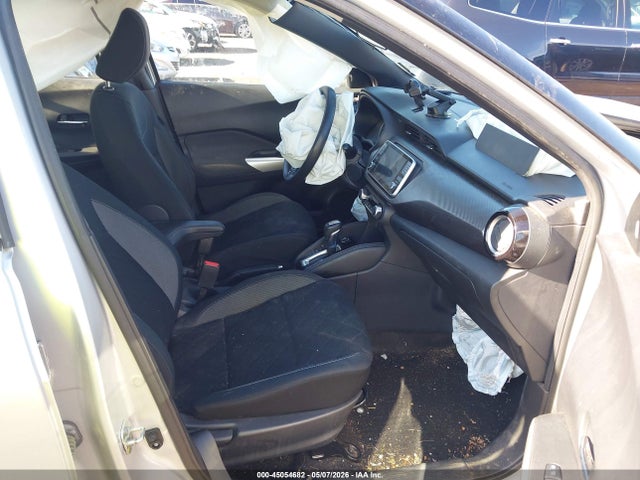 2020 Nissan Kicks Sv Xtronic Cvt მანქანა იყიდება აუქციონზე, vin: 3N1CP5CV2LL568077, აუქციონის ნომერი: 45054682