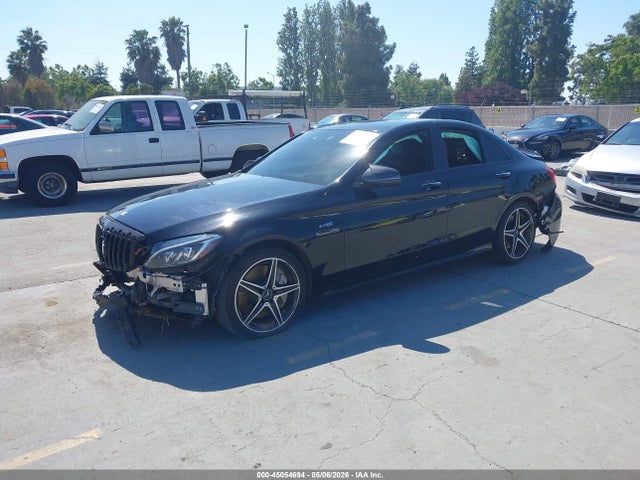 55SWF6EB2HU210178 Mercedes-Benz Amg C 43 4matic