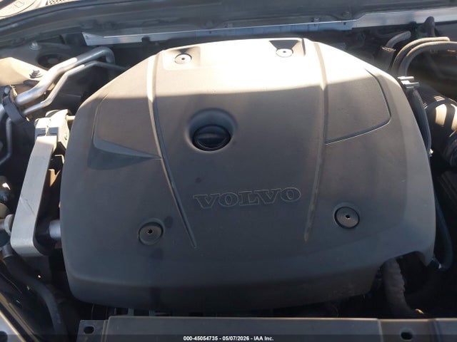 LVY982AK7JP033817 Volvo S90 T5 Momentum