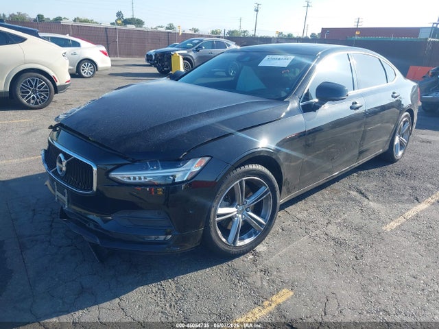 LVY982AK7JP033817 Volvo S90 T5 Momentum