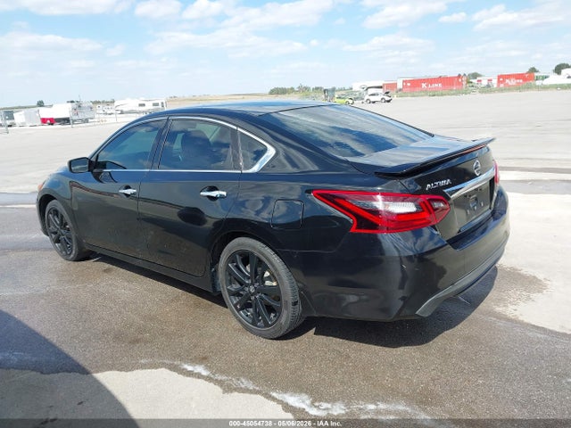Auction sale of the 2017 Nissan Altima 2.5 Sr, vin: 1N4AL3AP1HC175477, lot number: 45054738