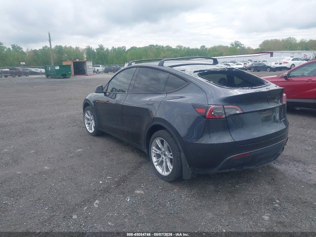 2024 Tesla Model Y Long Range Dual Motor All-wheel Drive მანქანა იყიდება აუქციონზე, vin: 7SAYGDEE1RA264563, აუქციონის ნომერი: 45054746