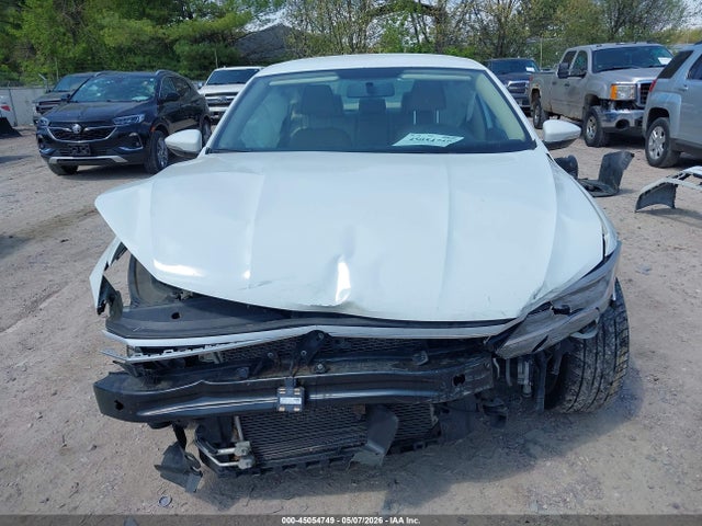45054749 :رقم المزاد ، 1VWDT7A3XHC052981 vin ، 2017 Volkswagen Passat 1.8t R-line مزاد بيع
