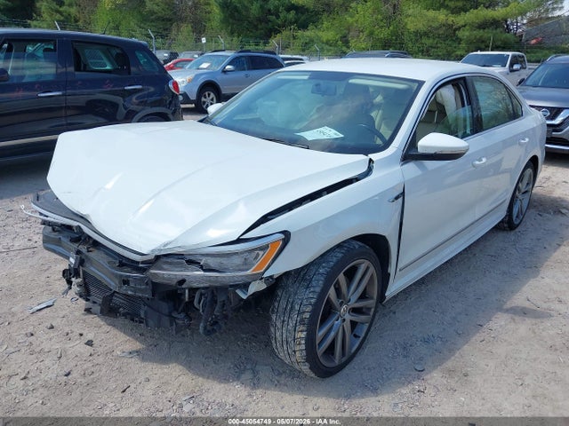 45054749 :رقم المزاد ، 1VWDT7A3XHC052981 vin ، 2017 Volkswagen Passat 1.8t R-line مزاد بيع
