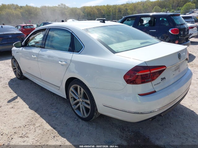 45054749 :رقم المزاد ، 1VWDT7A3XHC052981 vin ، 2017 Volkswagen Passat 1.8t R-line مزاد بيع