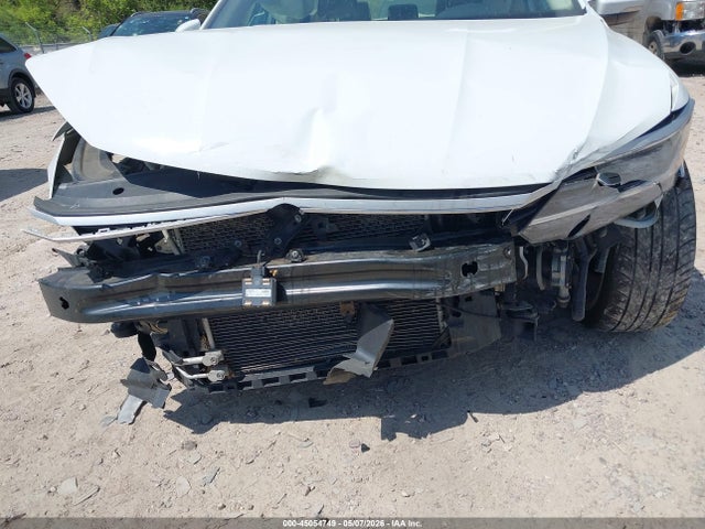 45054749 :رقم المزاد ، 1VWDT7A3XHC052981 vin ، 2017 Volkswagen Passat 1.8t R-line مزاد بيع