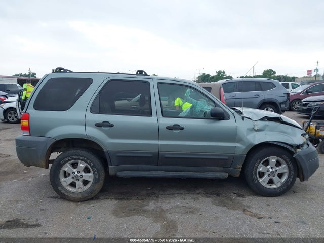 2005 Ford Escape Xlt მანქანა იყიდება აუქციონზე, vin: 1FMYU03165KA41428, აუქციონის ნომერი: 45054775