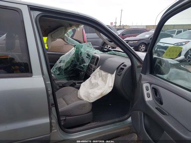2005 Ford Escape Xlt მანქანა იყიდება აუქციონზე, vin: 1FMYU03165KA41428, აუქციონის ნომერი: 45054775
