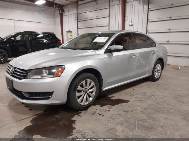45054784 :رقم المزاد ، 1VWAH7A36EC022747 vin ، 2014 Volkswagen Passat 2.5l S/2.5l Wolfsburg Edition مزاد بيع