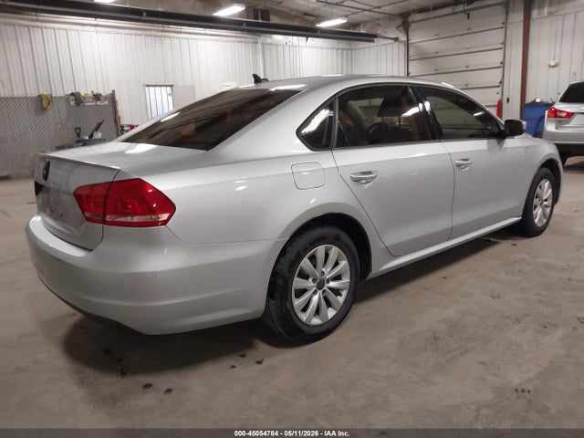 45054784 :رقم المزاد ، 1VWAH7A36EC022747 vin ، 2014 Volkswagen Passat 2.5l S/2.5l Wolfsburg Edition مزاد بيع