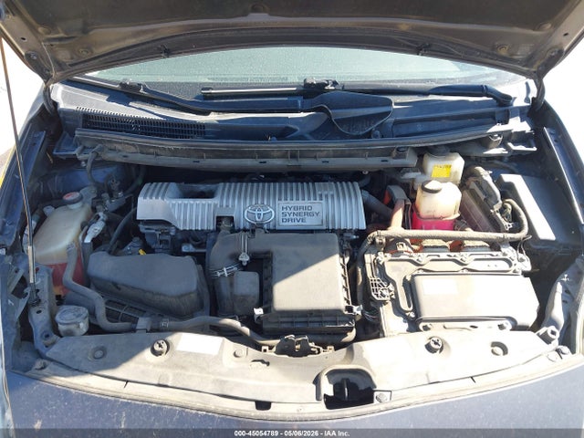 JTDKN3DU3F1994123 Toyota Prius Two