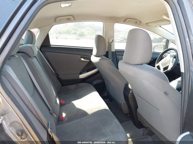 JTDKN3DU3F1994123 Toyota Prius Two