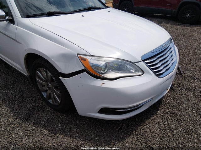 Продаж на аукціоні авто 2014 Chrysler 200 Touring, vin: 1C3CCBBB6EN158615, номер лоту: 45054795