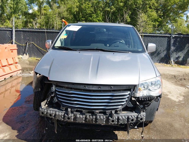 2016 Chrysler Town & Country Touring მანქანა იყიდება აუქციონზე, vin: 2C4RC1BG8GR198079, აუქციონის ნომერი: 45054829