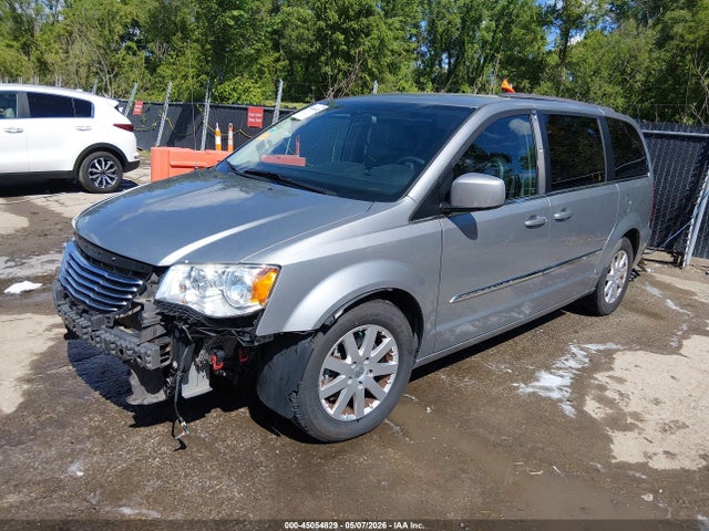 2016 Chrysler Town & Country Touring მანქანა იყიდება აუქციონზე, vin: 2C4RC1BG8GR198079, აუქციონის ნომერი: 45054829