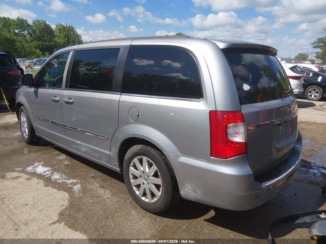 2016 Chrysler Town & Country Touring მანქანა იყიდება აუქციონზე, vin: 2C4RC1BG8GR198079, აუქციონის ნომერი: 45054829