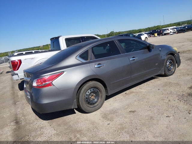 2015 Nissan Altima 2.5 S მანქანა იყიდება აუქციონზე, vin: 1N4AL3AP8FN319267, აუქციონის ნომერი: 45054835