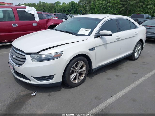 45054844 :رقم المزاد ، 1FAHP2E82FG153431 vin ، 2015 Ford Taurus Sel مزاد بيع