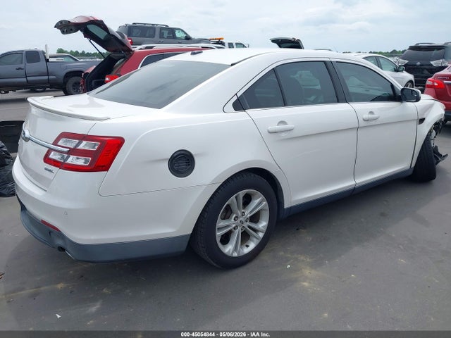 45054844 :رقم المزاد ، 1FAHP2E82FG153431 vin ، 2015 Ford Taurus Sel مزاد بيع
