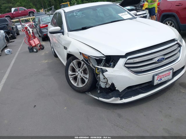 45054844 :رقم المزاد ، 1FAHP2E82FG153431 vin ، 2015 Ford Taurus Sel مزاد بيع