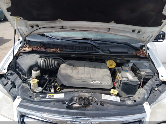 2014 Chrysler Town & Country Touring მანქანა იყიდება აუქციონზე, vin: 2C4RC1BG3ER396999, აუქციონის ნომერი: 45054863