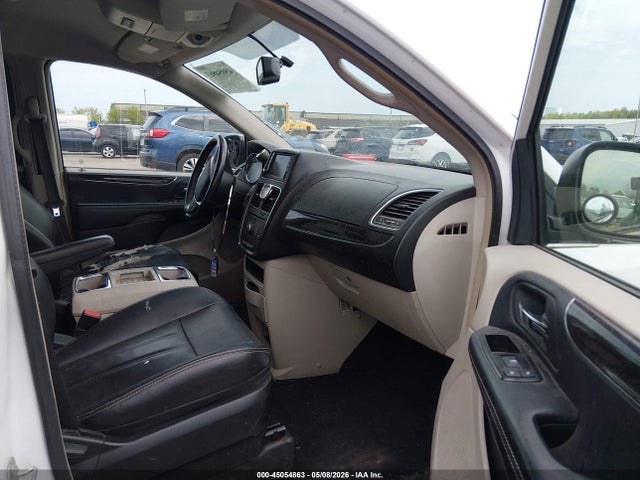 2014 Chrysler Town & Country Touring მანქანა იყიდება აუქციონზე, vin: 2C4RC1BG3ER396999, აუქციონის ნომერი: 45054863