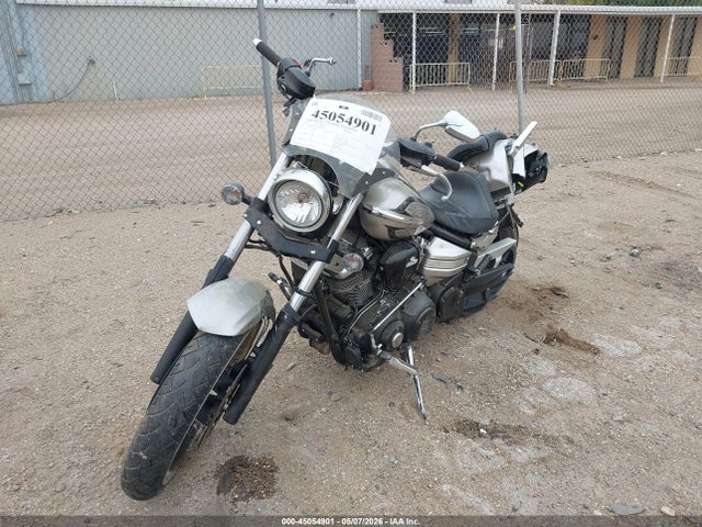 45054901 :رقم المزاد ، JYAVP27E5AA012358 vin ، 2010 Yamaha Xv1900 Cu مزاد بيع