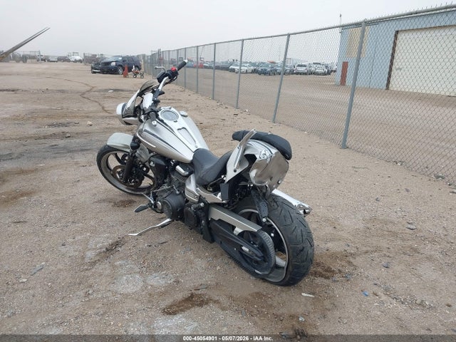 45054901 :رقم المزاد ، JYAVP27E5AA012358 vin ، 2010 Yamaha Xv1900 Cu مزاد بيع