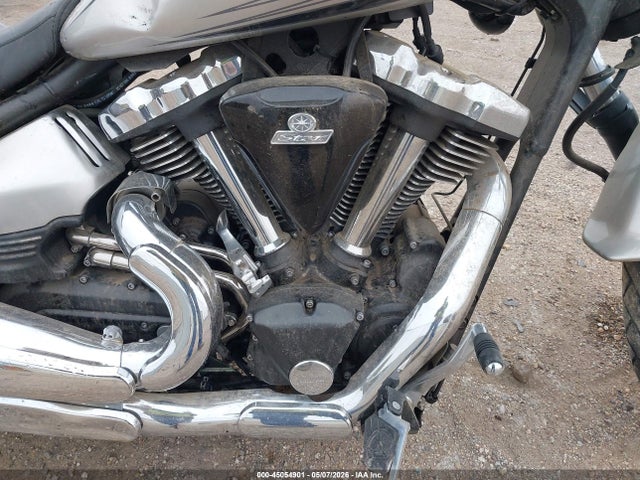 45054901 :رقم المزاد ، JYAVP27E5AA012358 vin ، 2010 Yamaha Xv1900 Cu مزاد بيع