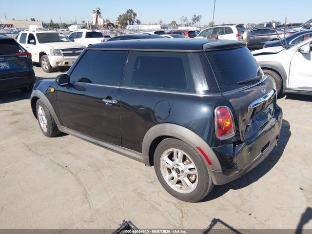 Продажа на аукционе авто 2007 Mini Cooper, vin: WMWMF33597TL78302, номер лота: 45054930