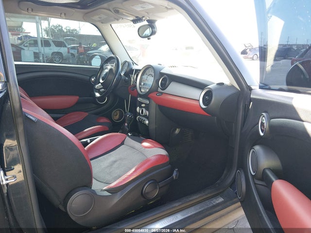 Продажа на аукционе авто 2007 Mini Cooper, vin: WMWMF33597TL78302, номер лота: 45054930