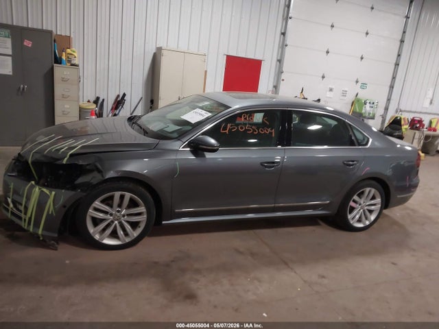 Продаж на аукціоні авто 2018 Volkswagen Passat 2.0t Sel Premium, vin: 1VWCA7A37JC009626, номер лоту: 45055004
