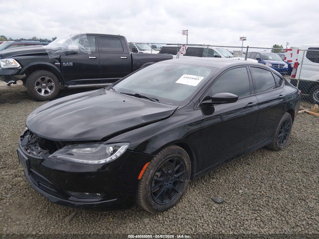 Chrysler 200 S 2015 1C3CCCDG0FN540719 Image 2
