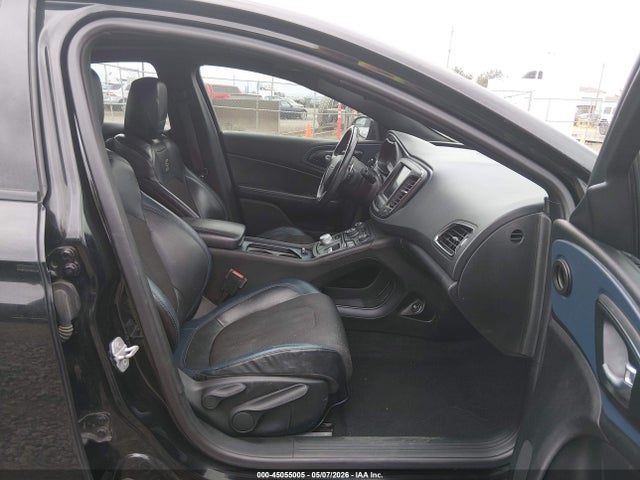 Chrysler 200 S 2015 1C3CCCDG0FN540719 Image 5