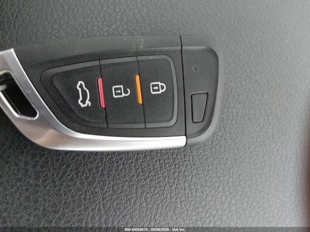 2020 Jeep Renegade Latitude Fwd მანქანა იყიდება აუქციონზე, vin: ZACNJABB9LPM03218, აუქციონის ნომერი: 45055010