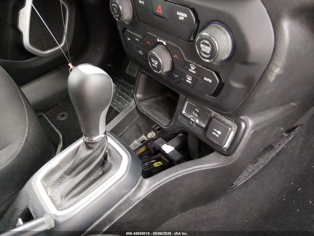 2020 Jeep Renegade Latitude Fwd მანქანა იყიდება აუქციონზე, vin: ZACNJABB9LPM03218, აუქციონის ნომერი: 45055010