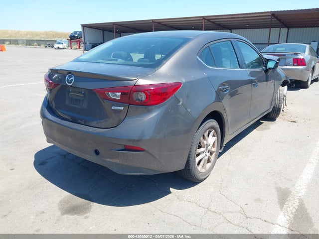 3MZBN1U76JM183584 Mazda Mazda3 Sport