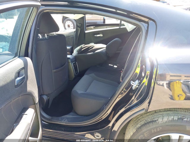 2C3CDXBGXNH251099 Dodge Charger Sxt Rwd