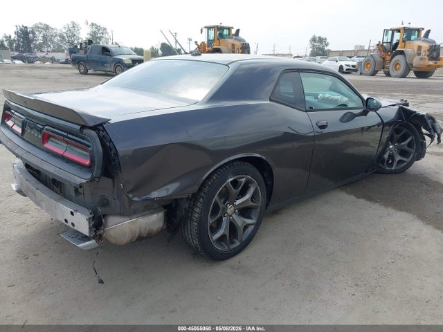 45055060 :رقم المزاد ، 2C3CDZAT3FH912497 vin ، 2015 Dodge Challenger R/t مزاد بيع