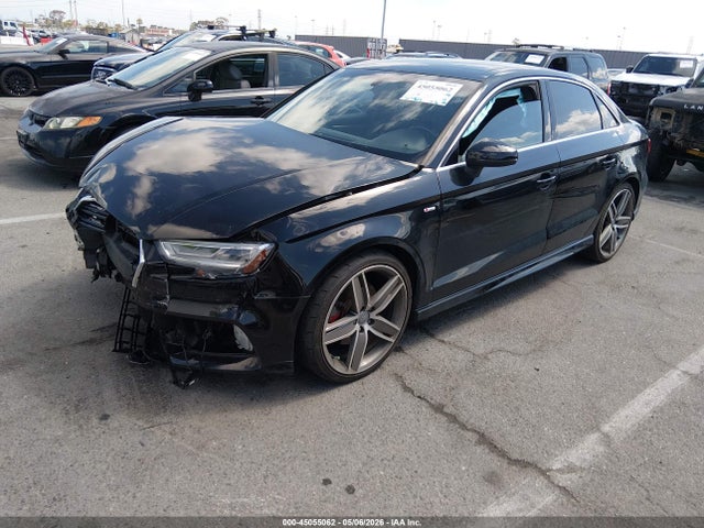 Audi A3 2.0t Premium 2017 WAUJ8GFF1H1010699 Image 2