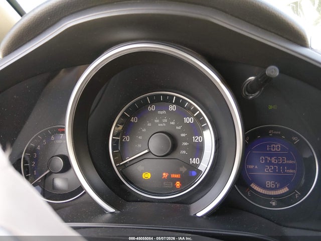 45055084 :رقم المزاد ، 3HGGK5H8XFM707839 vin ، 2015 Honda Fit Ex/ex-l مزاد بيع
